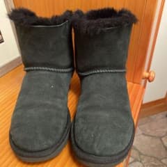 UGG アグ ムートンブーツ　ネイビーのサムネイル