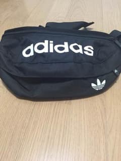 未使用 adidas♡ウエストポーチのサムネイル