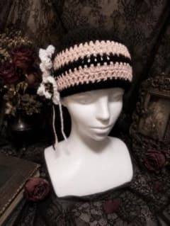 ハンドメイド クロシェ編み ニット帽のサムネイル
