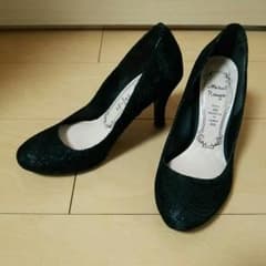 こぶた様 黒パンプスのサムネイル