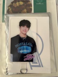 TREASURE PARK JEONG WOO アクリルキーホルダー トレカのサムネイル