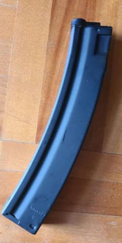 東京マルイ　スタンダード電動ガンMP5シリーズ用純正マガジンのサムネイル