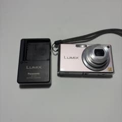 【ジャンク品】Panasonic LUMIX コンパクトデジカメ 本体、付属品 Panasonic LUMIX デジタルカメラ 本体 充電器付き ジャンク - メルカリ