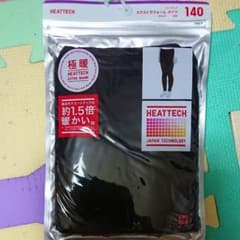 ユニクロ極暖ヒートテックエクストラウォームタイツ140ブラック新品のサムネイル