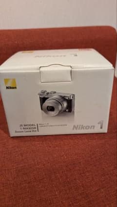 Nikon 1 J5 ズームレンズキット - メルカリ