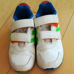 アディダス スニーカー adidasのサムネイル