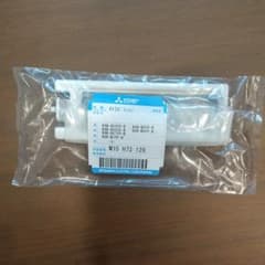 三菱洗濯機糸くずフィルターM10‐H73−128。  純正品１個入り。のサムネイル