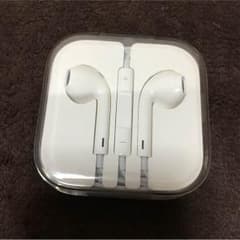 未開封 apple純正イヤホンのサムネイル