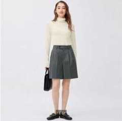 GU ジーユー タックショートパンツ L ダークグレーのサムネイル