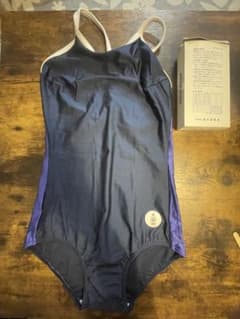 ナガイスイミングスクール指定女児用水着LL~120サイズ　新品未使用　元箱あり ナガイスイミングスクール指定女児用水着LL~120サイズ 新品未使用 元箱