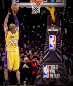 コービー ブライアント　NBAユニフォームのサムネイル