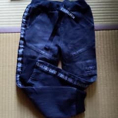 デニムパンツのサムネイル