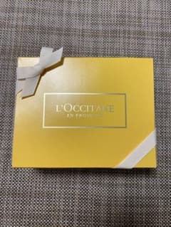 [値下げ]L'OCCITANE ロクシタン　ハンドクリーム ポーチ付ギフトセットのサムネイル