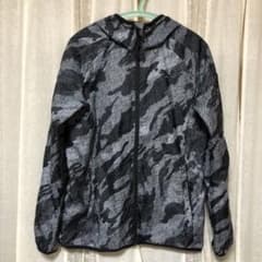 【ゆぅさま専用】PUMA ウインドブレーカー Lのサムネイル
