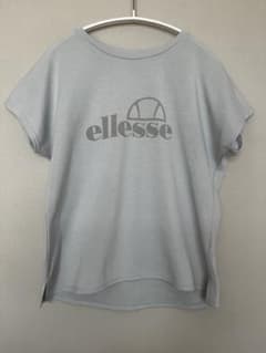 ellesse ライトグレー TシャツMのサムネイル