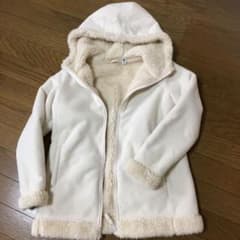 UNIQLO ユニクロコート140女の子のサムネイル