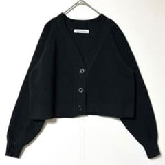 URBAN RESEARCH ブラック クロップドカーディガン 無地 YR
