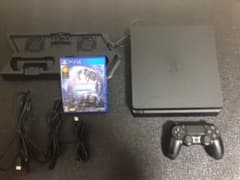PS4本体　ソフト　アクセサリーセットのサムネイル