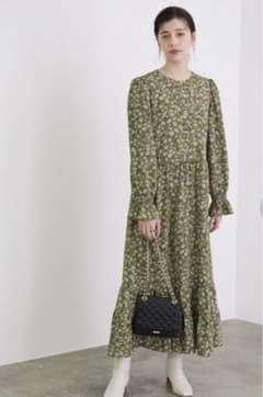 MADEMOISELLE ROPÉ ヴィンテージライクフラワーロングワンピースのサムネイル