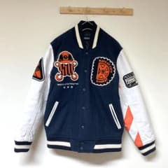 【Doarat】ワッペンスタジャン 希少商品 定価50000円 即完売 Doarat】ワッペンスタジャン 希少商品 定価50000円 即完売 - メルカリ