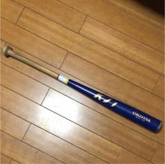 硬式バットのサムネイル