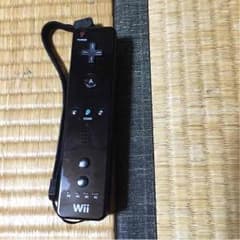 Wiiリモコン 黒 ストラップ付のサムネイル