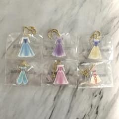 ディズニープリンセス　ドレス型アクリルキーホルダー　6個セットのサムネイル