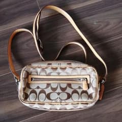 COACH コーチ ショルダーバッグのサムネイル
