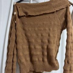 長袖ニット ブラウン ゴールドボタンのサムネイル