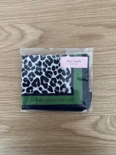 kate spade レオパード柄 ハンカチのサムネイル
