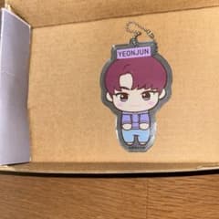 YEONJUN アクリルキーホルダーのサムネイル