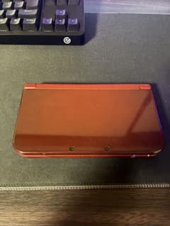 New Nintendo 3DS LL 本体 レッドのサムネイル