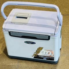 極厚5面真空】ダイワ プロバイザー SSX-1800R 最高峰保冷 18L - メルカリ