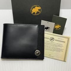 未使用保管品【ハンティングワールド】三つ折り財布 レザー×キャンバス 訳あり 訳あり 未使用保管品 【HUNTING WORLD 】二つ折り財布 レザー 黒