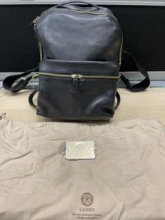 【極美品】GANZO　7QS-H　デイパック　黒色　本革　男女兼用のサムネイル