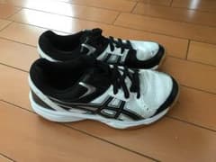 バレーボールシューズのサムネイル