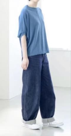 ゆったりなのにちゃんと見え 絶妙シルエットのサマーニット　サックスブルーのサムネイル