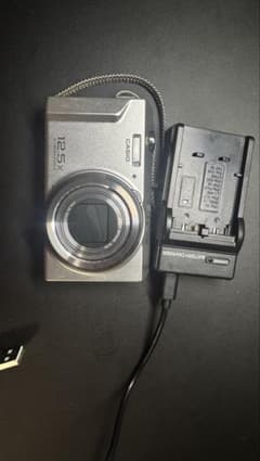CASIO EXILIM 12.5倍 充電器付のサムネイル