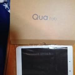 au タブレット本体    Quatab01    ホワイトのサムネイル