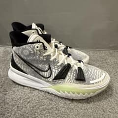 Nike Kyrie7バスケットボールシューズ カイリー　カイリー7 27.5のサムネイル