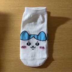 ハチワレ靴下♡ちいかわグッズ・韓国風のサムネイル