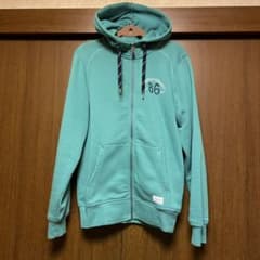 ピークパフォーマンス パーカー 美品のサムネイル