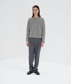 LIGHT WOOL MAX GABARDINE TWO-TUCK SLACKSのサムネイル