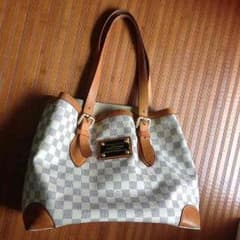LOUIS VUITTONのサムネイル