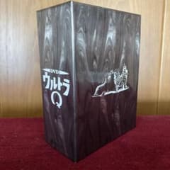【DVD】ウルトラQ コレクターズBOX〈初回生産限定・8枚組〉のサムネイル