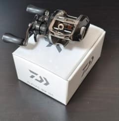 AOM様専用　DAIWA　アルファスSV105（右ハンドル）のサムネイル