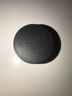 MACファンデーションのサムネイル