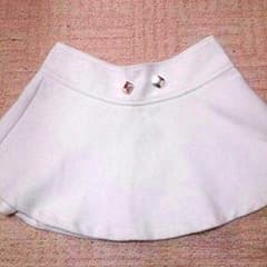 ホワイト超ミニスカート♡のサムネイル