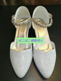 【ぽこぽこ様専用】スパンコール　フォーマル　パンプス　シューズのサムネイル