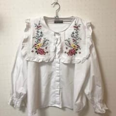 HOTPING 花刺繍 ブラウスのサムネイル